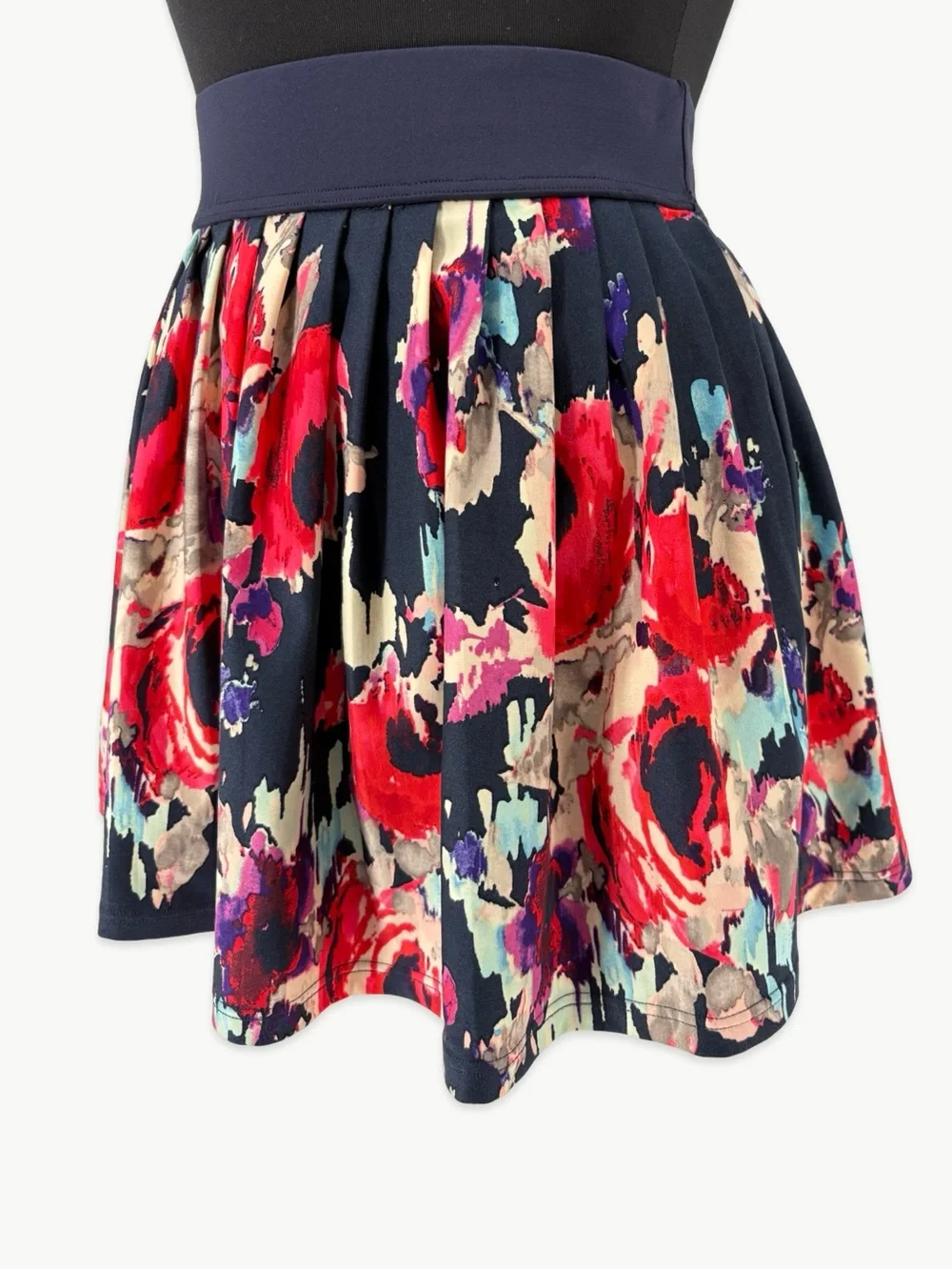 Kate Spade High Waist Pleated Swim Skirt Cover Up Navy Floral NWT Size Small